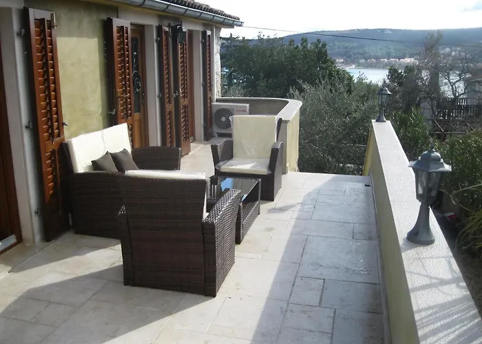 Ferienhaus Krk-cizici Сasa de vacaciones Čižići